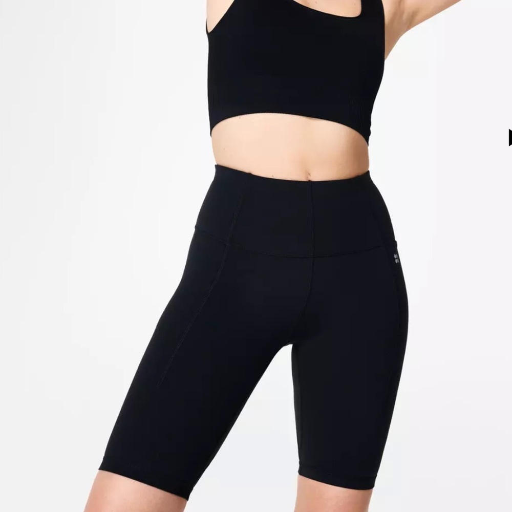 NWT Sweaty Betty  Super Soft 9" Shorts